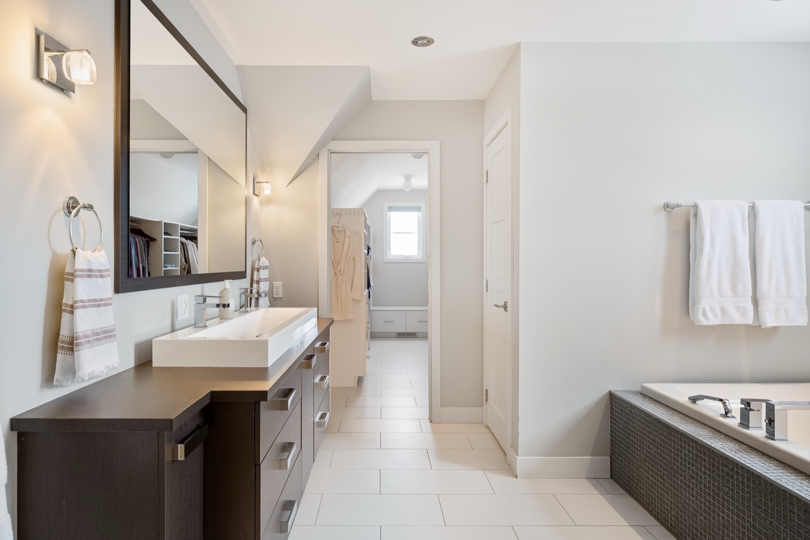 Manoir de pierre au 4015 rue de Beloeil, image 13