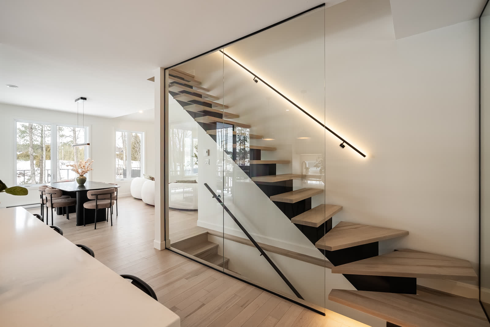 Construction neuve scandinave au 1770 rue du Fief, image 5