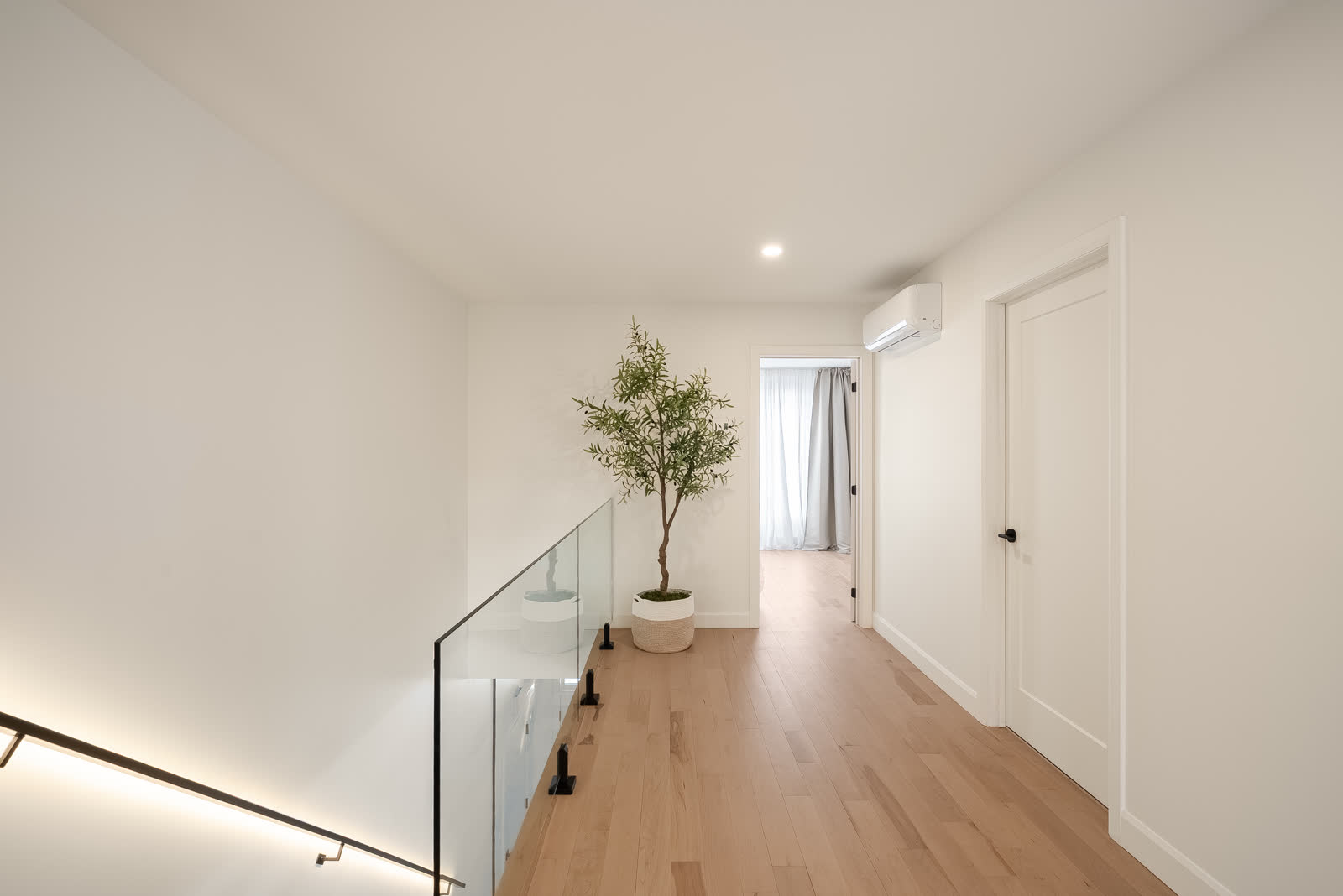 Construction neuve scandinave au 1770 rue du Fief, image 30