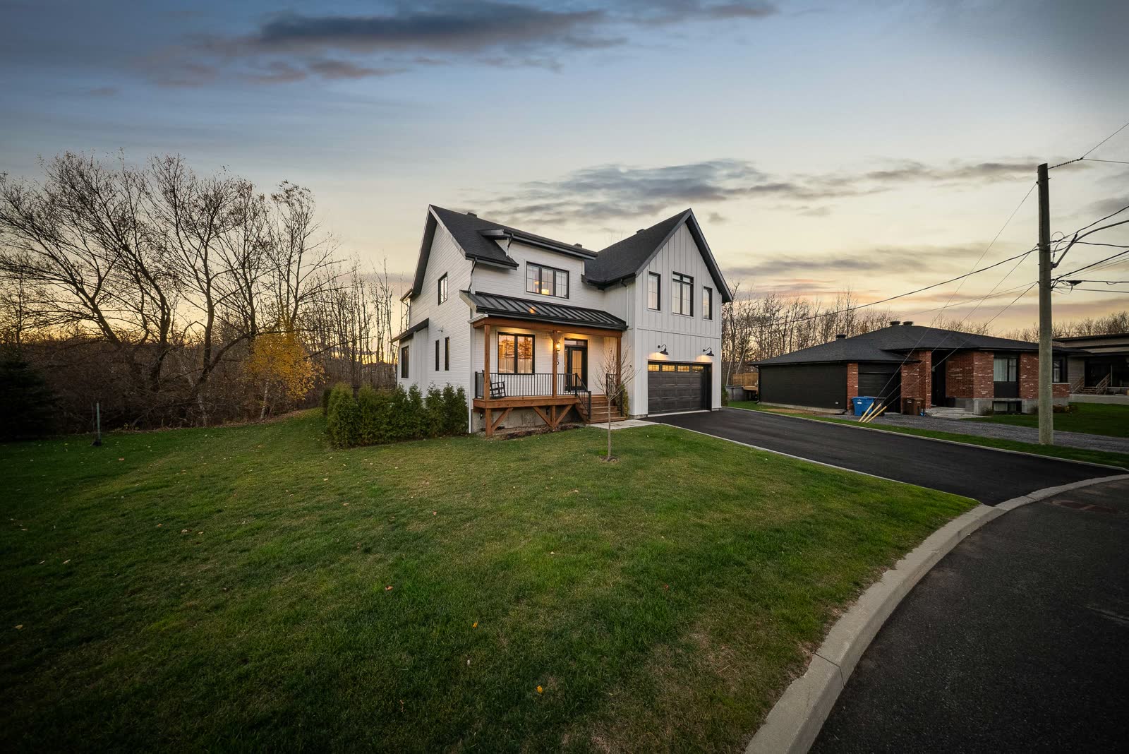 Farmhouse contemporaine au 2195 Rue Suzanne-Langevin, image 2