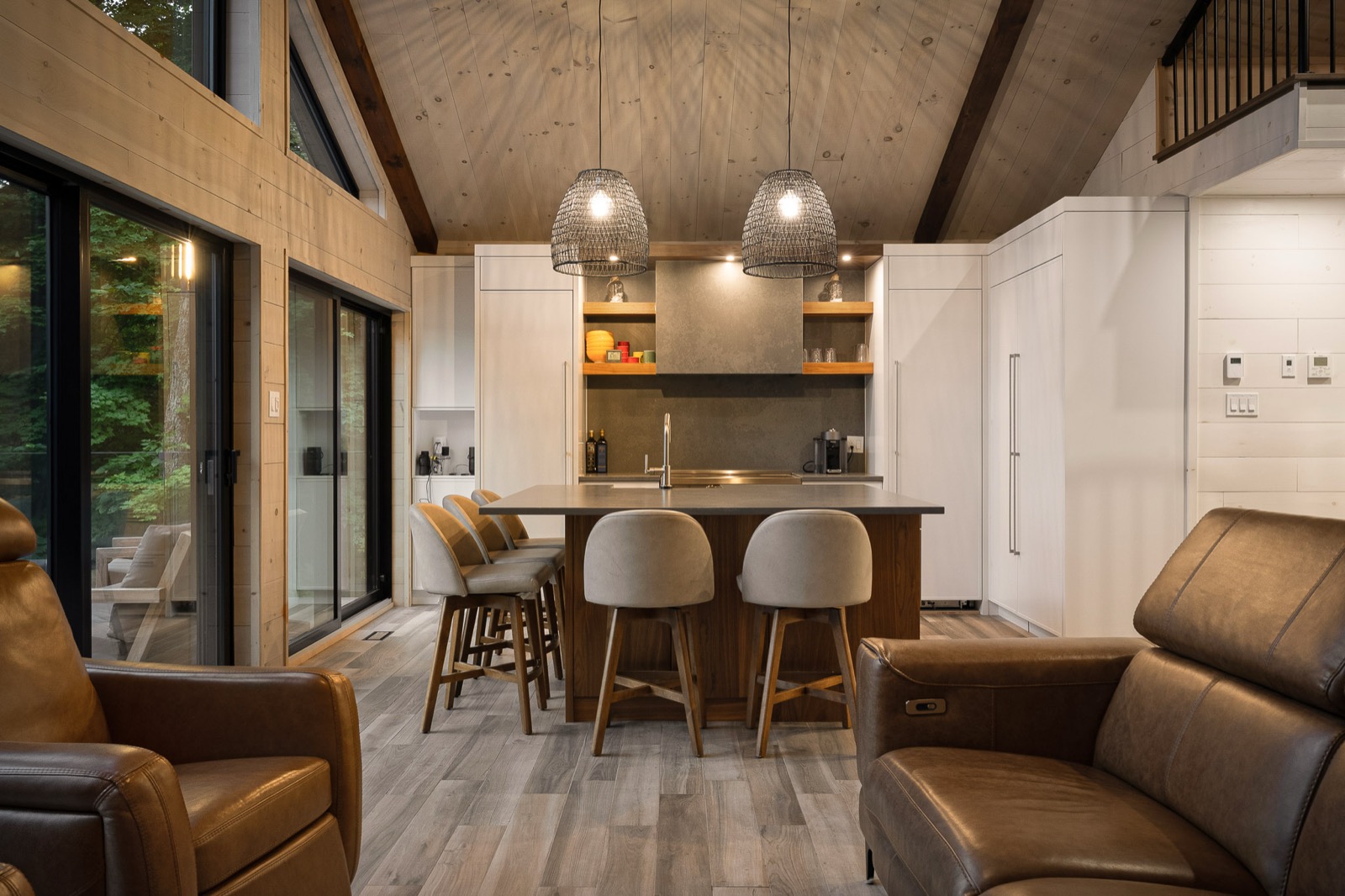 Chalet de lac contemporain au 3861 Chemin Laperrière, image 10
