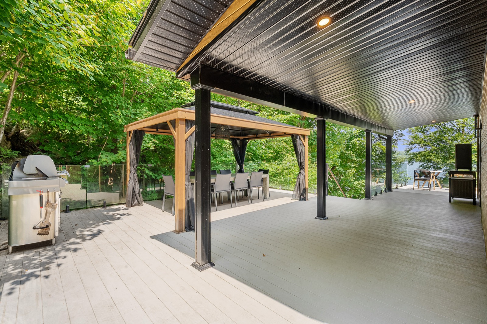Chalet de lac contemporain au 3861 Chemin Laperrière, image 21