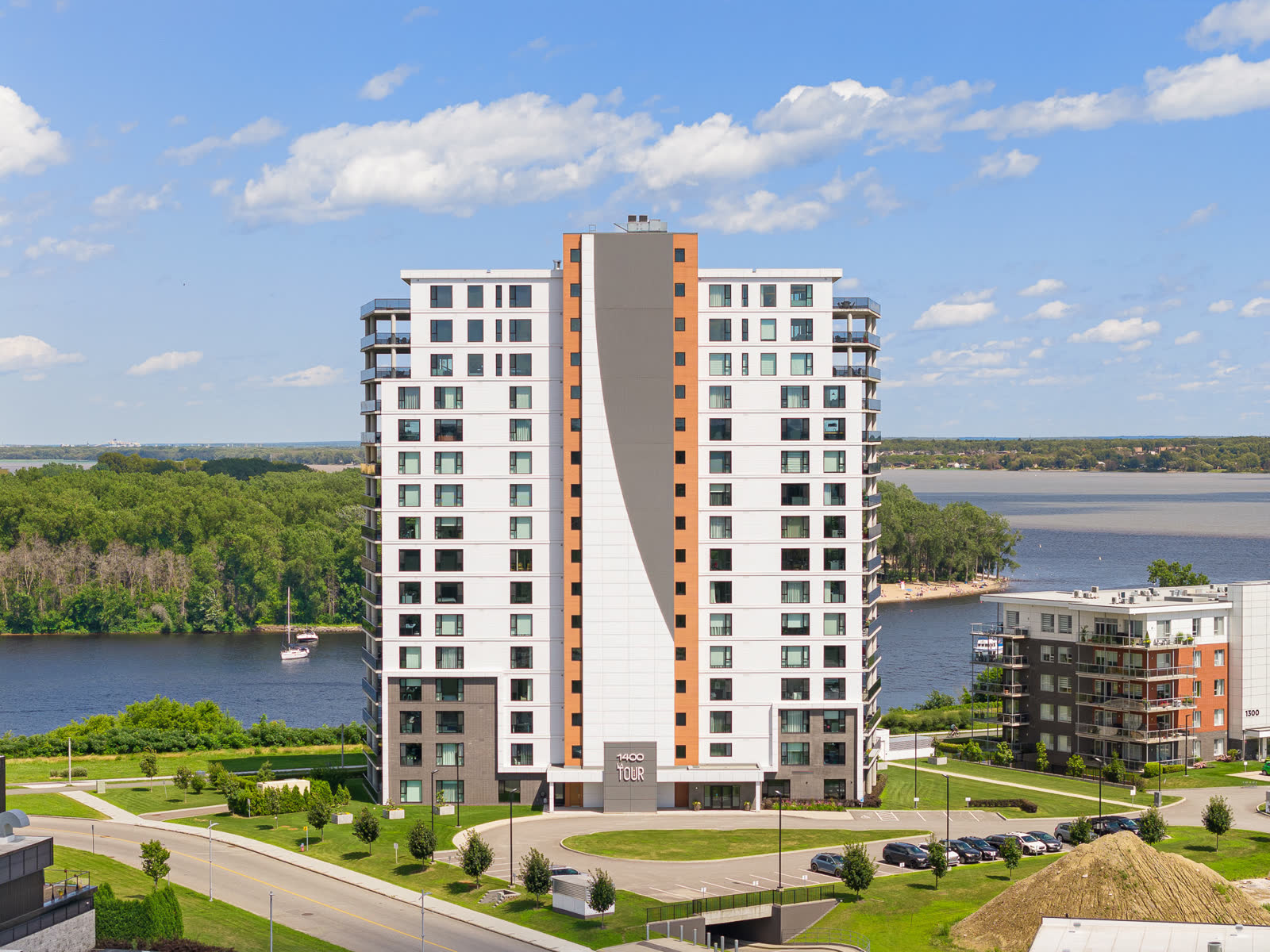 Penthouse au 1400 des Draveurs, Unité 1603, image 1