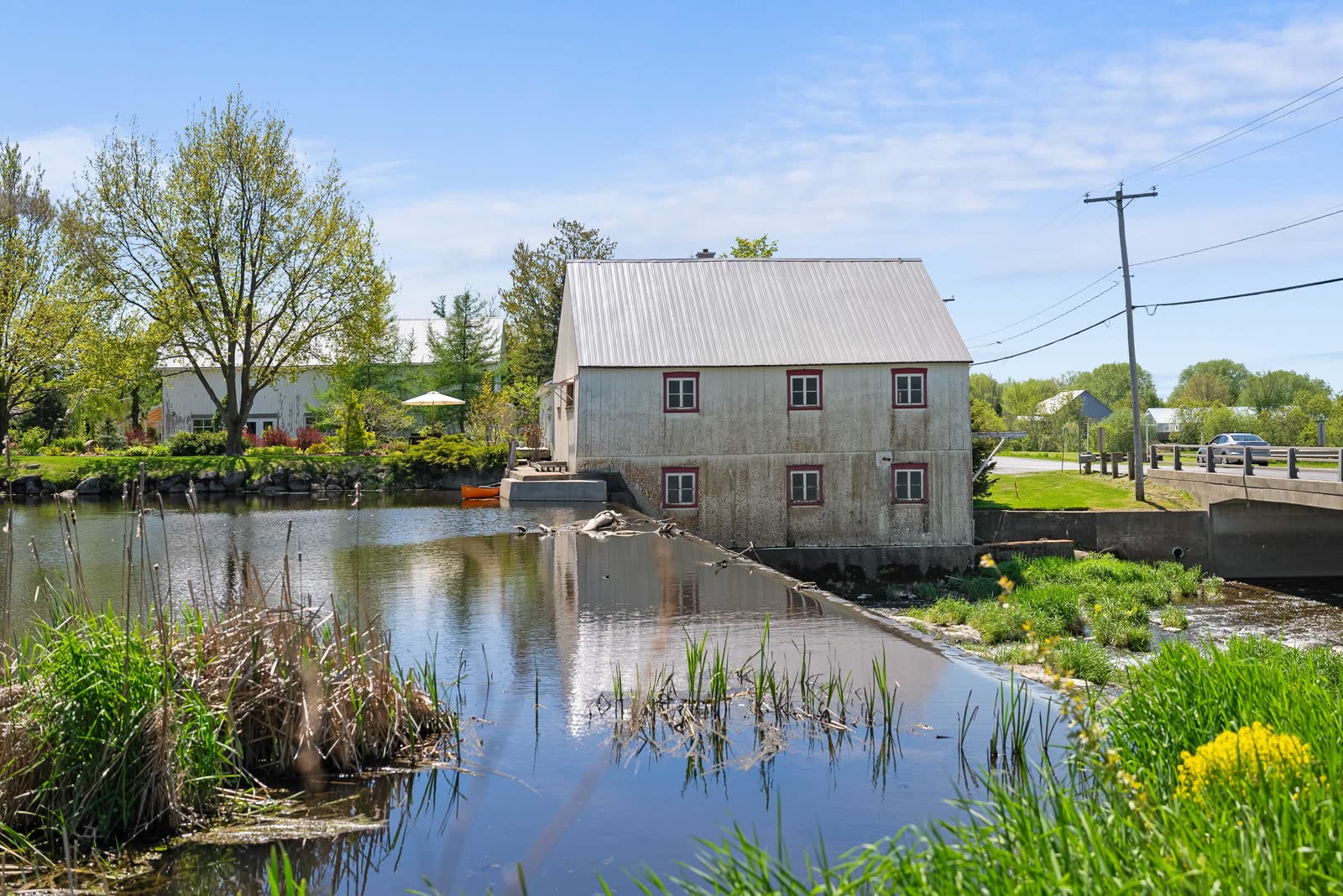 Domaine de moulin ancestral au 266 Route du Vieux-Moulin, image 18