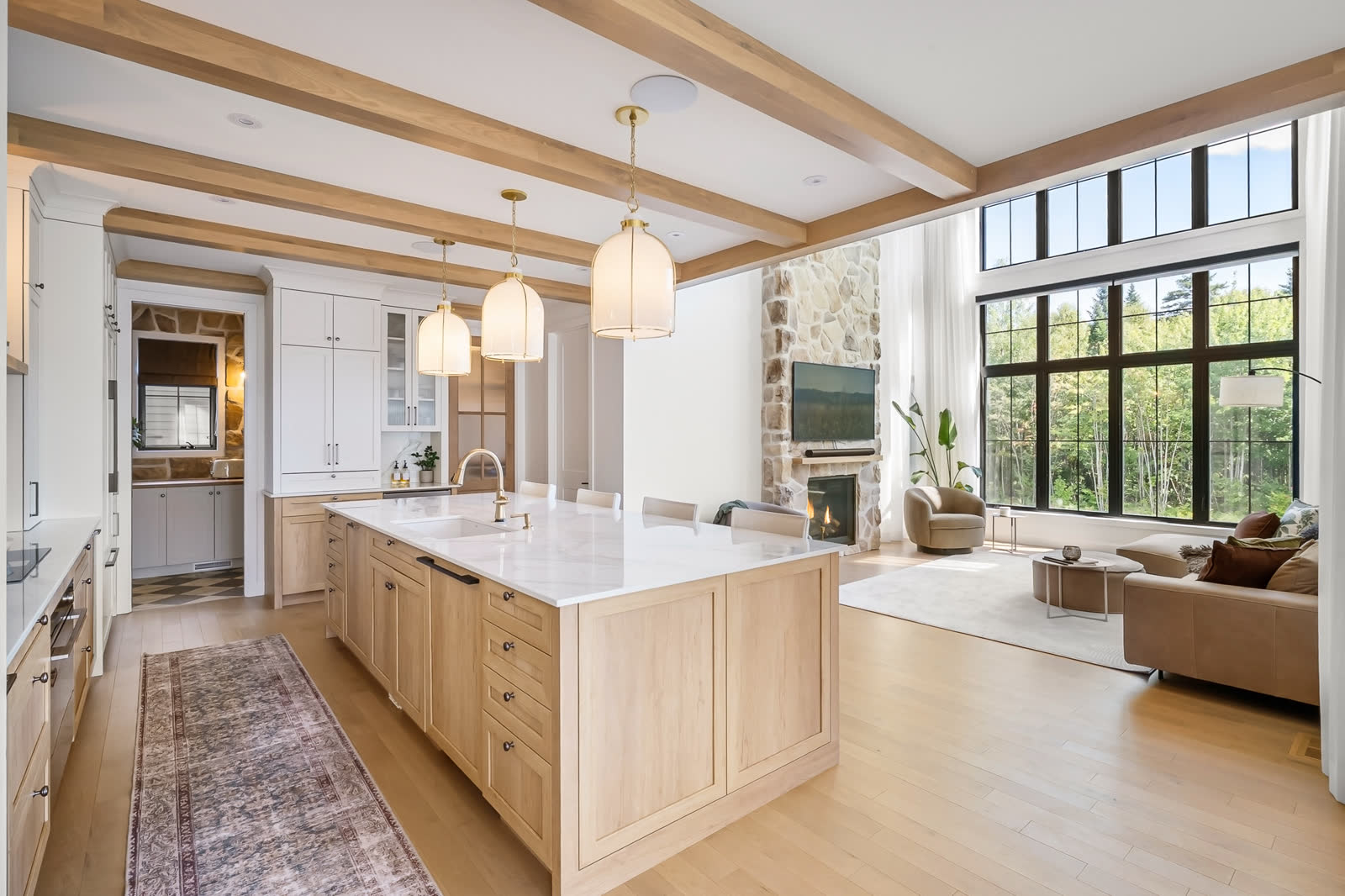 Farmhouse moderne au 170 Rue des Onyx, image 5