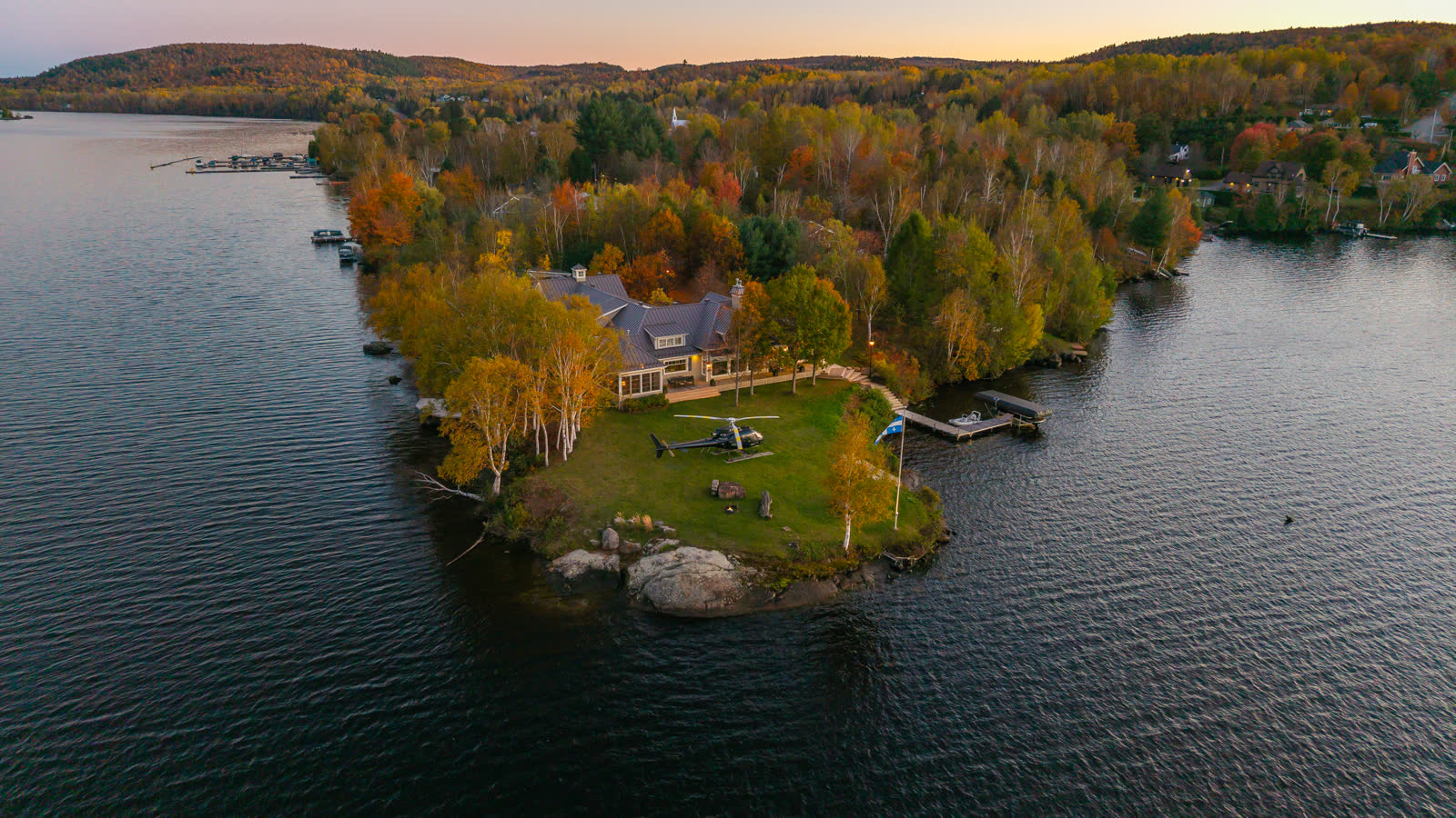 Domaine sur presqu'île au Pointe de l'Île, image 1
