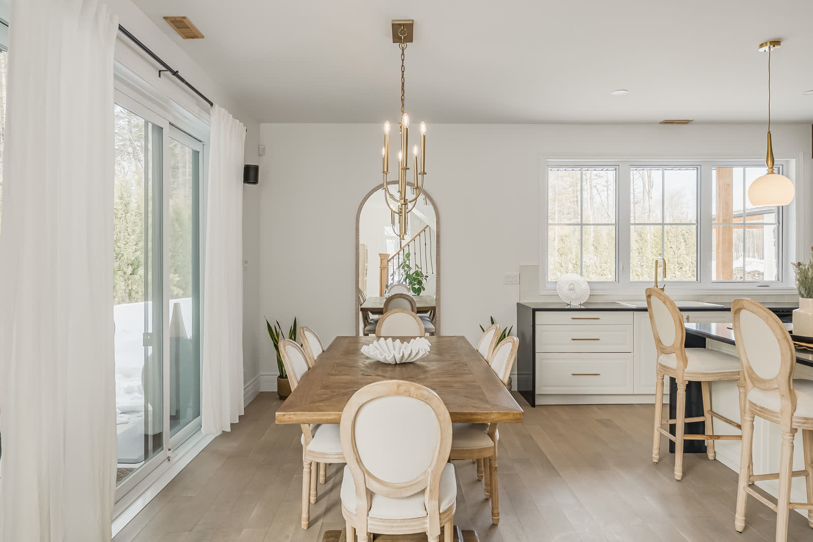 Farmhouse d'hiver au 3545 Bd Thibeau, image 3