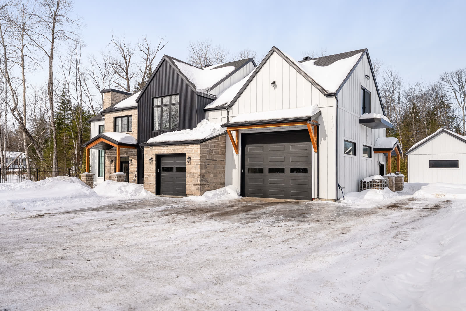 Farmhouse d'hiver au 3545 Bd Thibeau, image 6