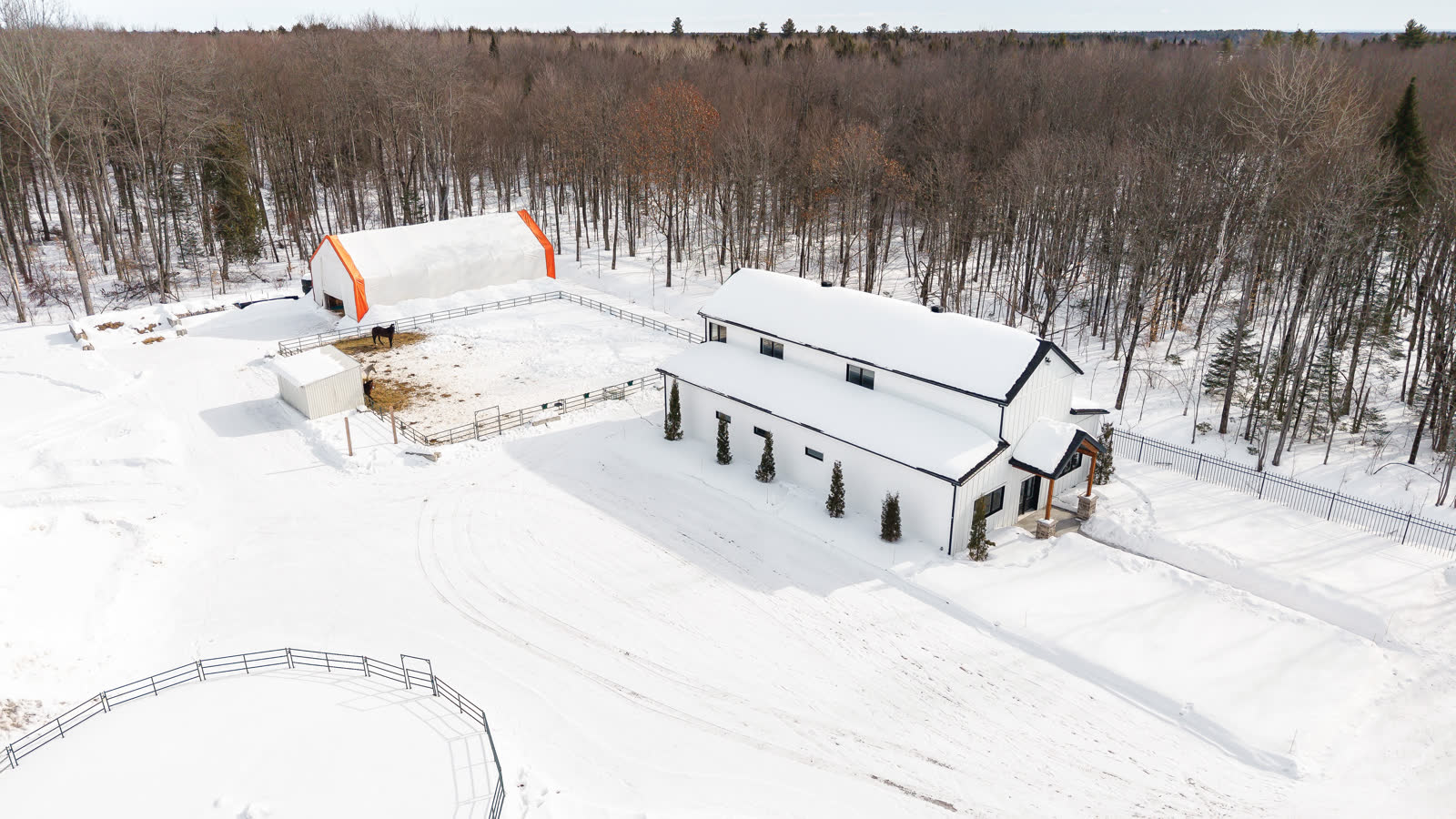 Farmhouse d'hiver au 3545 Bd Thibeau, image 7