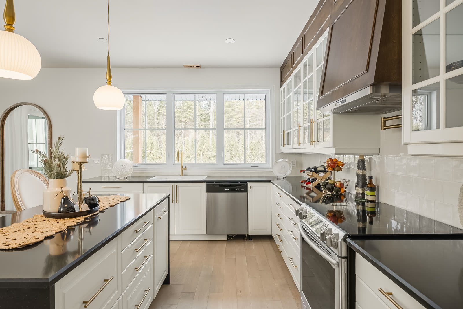 Farmhouse d'hiver au 3545 Bd Thibeau, image 8
