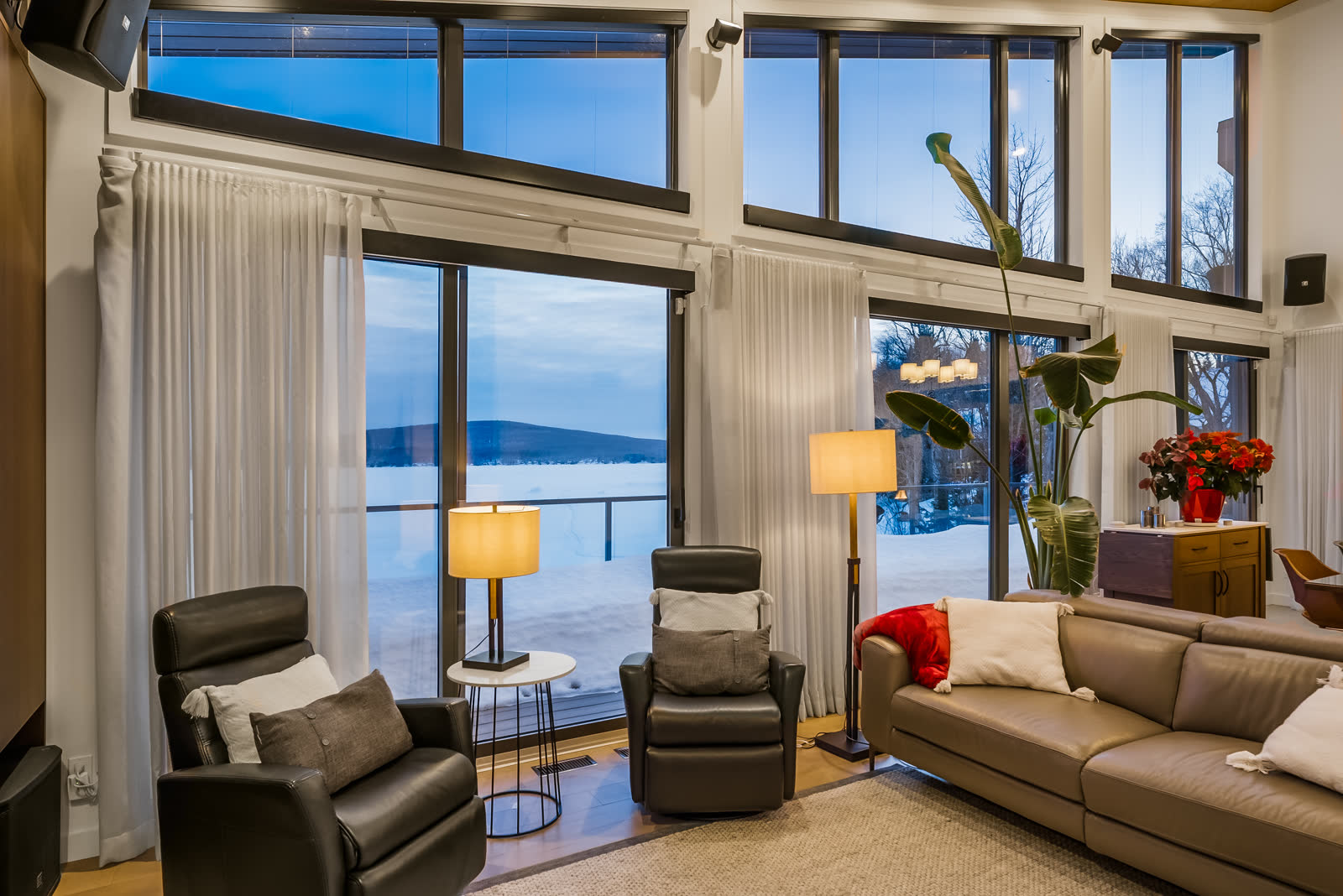 Chalet contemporain au 762 Chemin Thomas-Maher, image 10